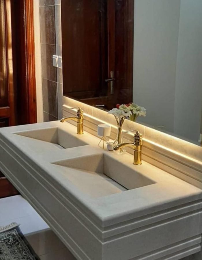 7b9f9f72-a426-4242-b67e-1a3e2cd94714